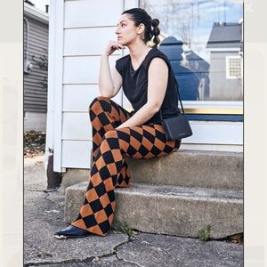 Pastiche black and brown diamond print sweater pants size xs